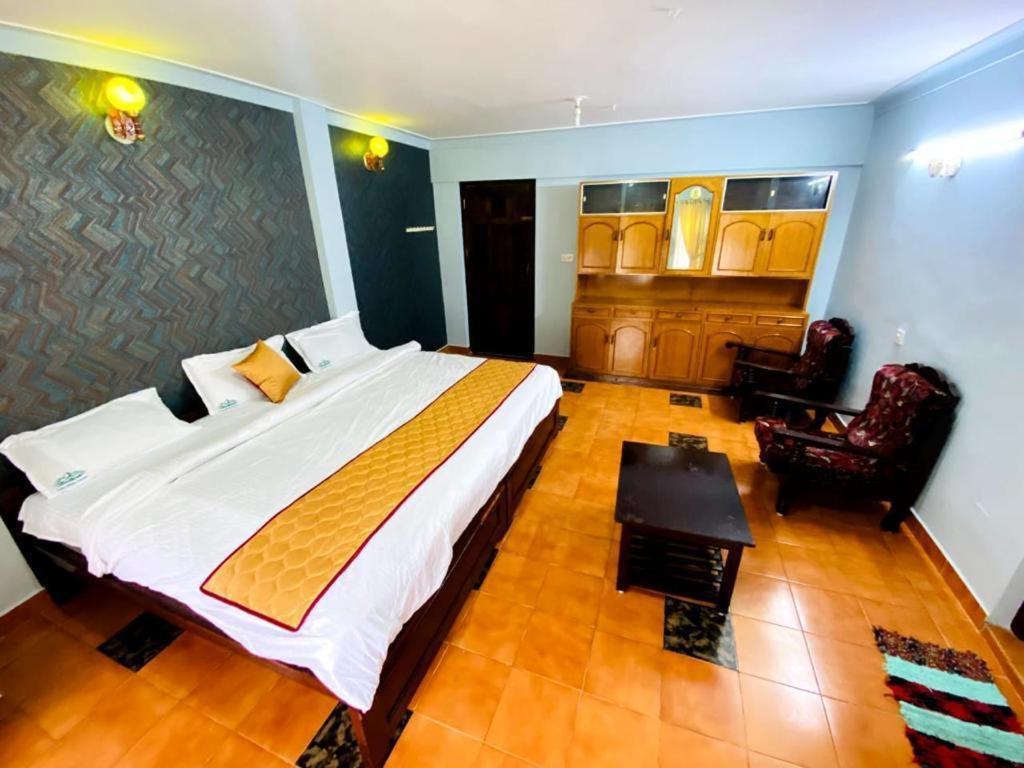 Bob Leisure Hotel อูตี ภายนอก รูปภาพ