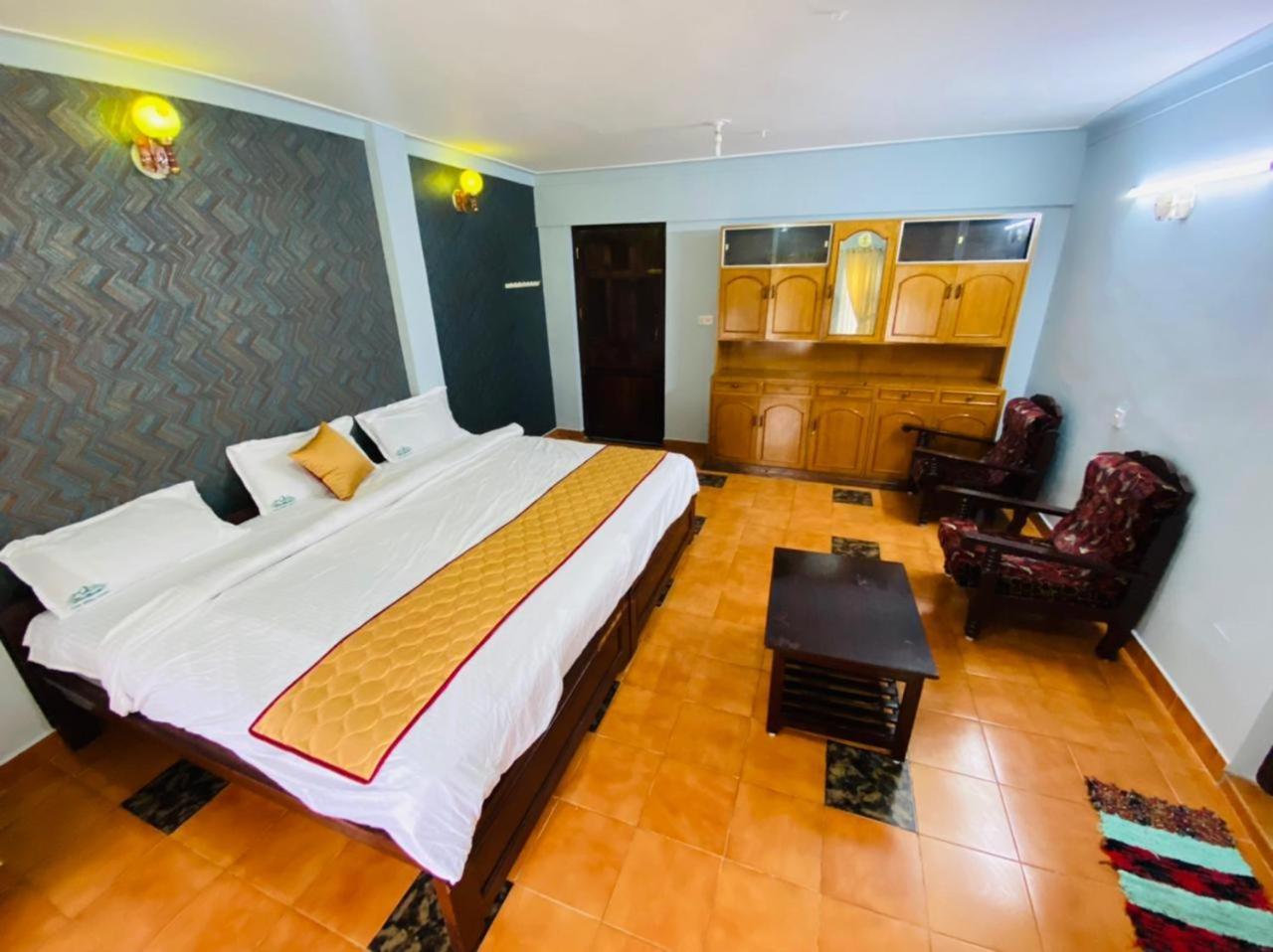 Bob Leisure Hotel อูตี ภายนอก รูปภาพ